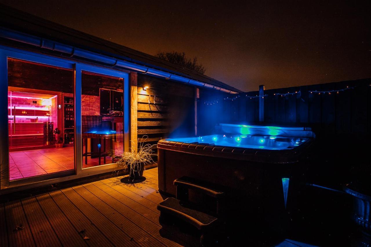 B&B En Wellness De Waalhoeve Angerlo Exterior photo